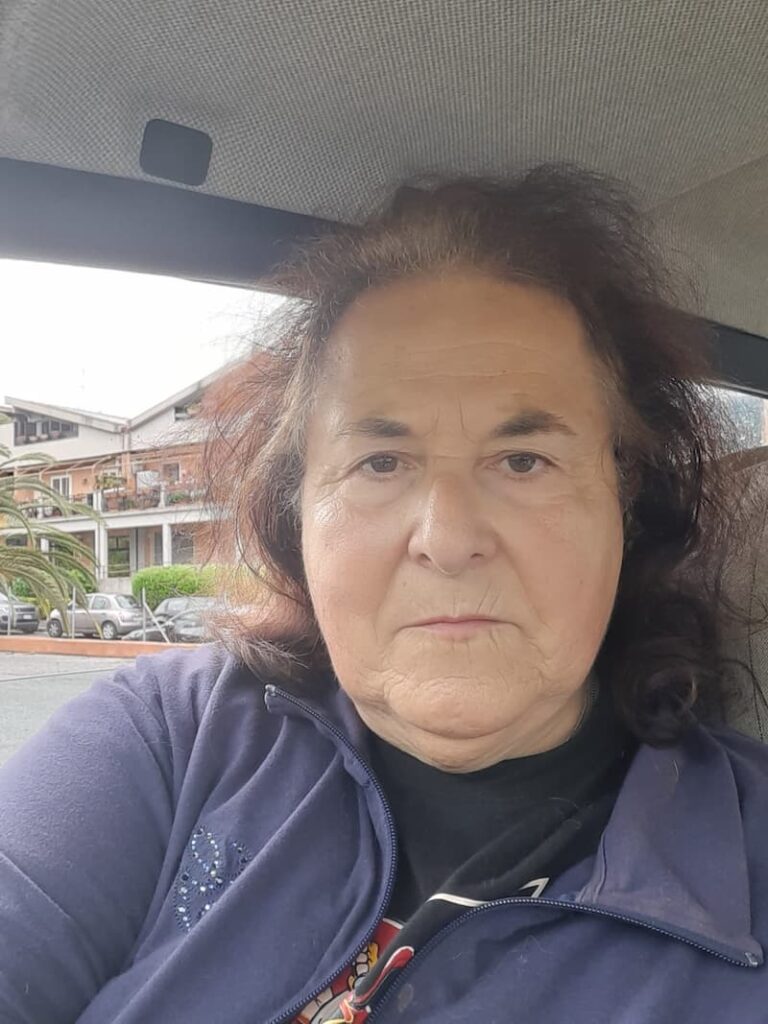 Donatella, 69 anni (Rm)